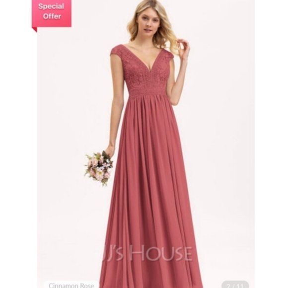 JJs House Dresses & Skirts - Formal Floor Length Dress